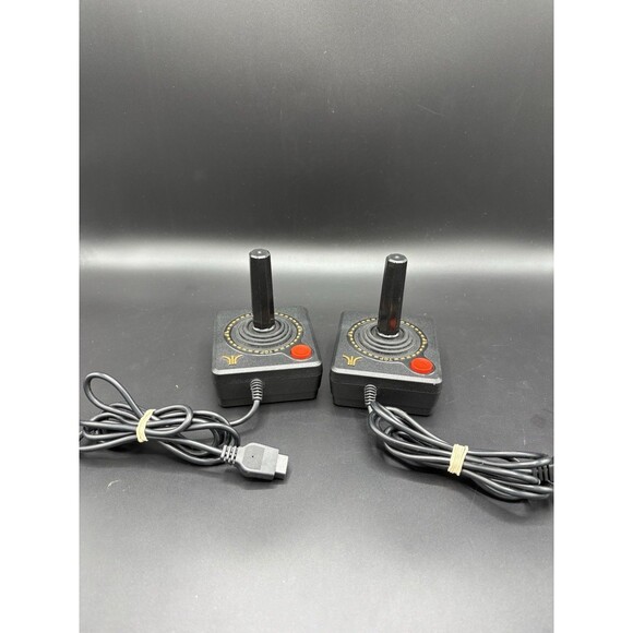 Atari Flashback 3 Console / With Controllers /Complete / Tested - Picture 8 of 13